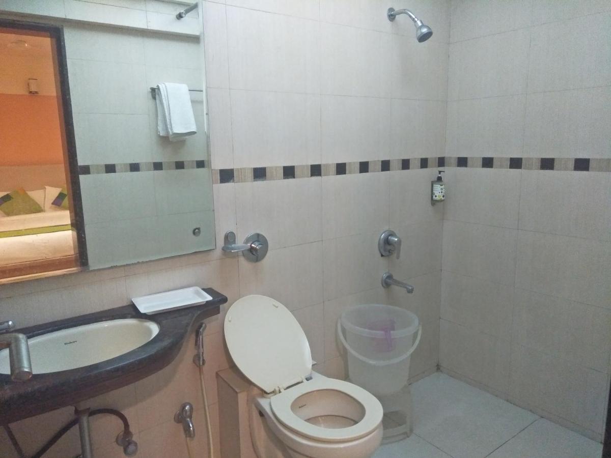 Treebo Trend Hotel Basera Pune Bagian luar foto