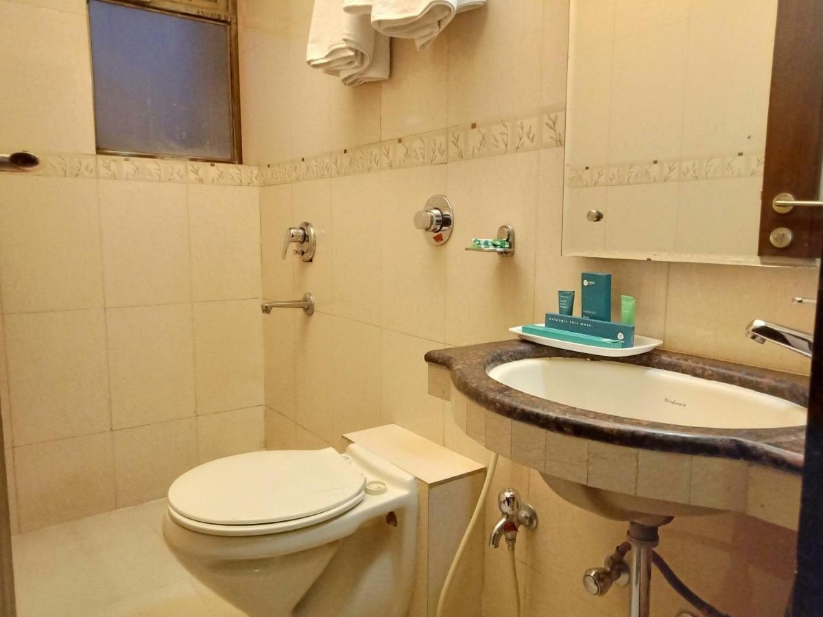 Treebo Trend Hotel Basera Pune Bagian luar foto
