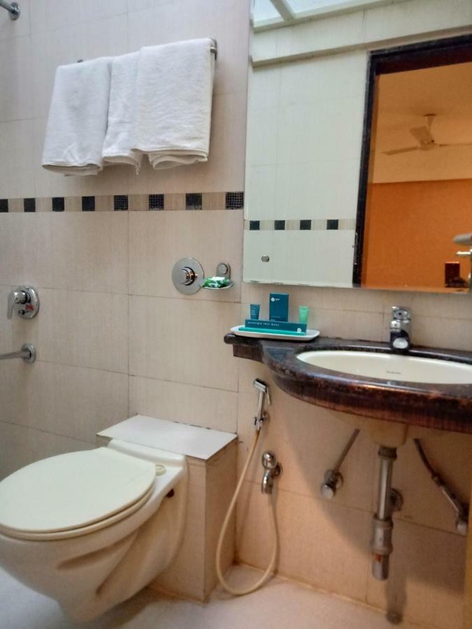 Treebo Trend Hotel Basera Pune Bagian luar foto